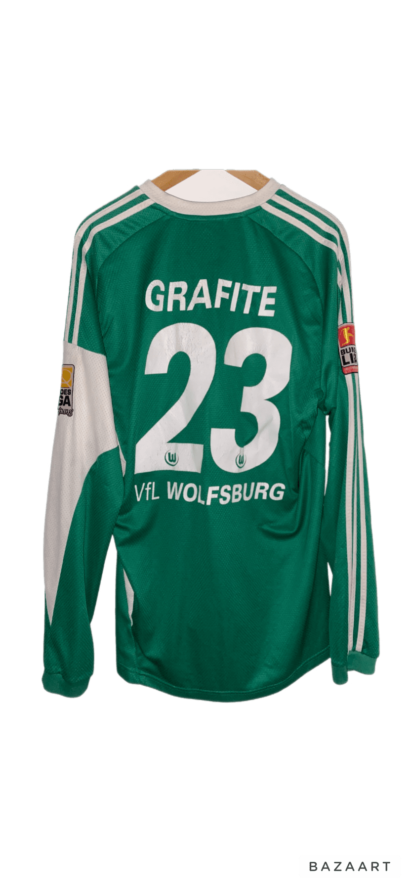 2BC302F1-7B58-4F74-9727-